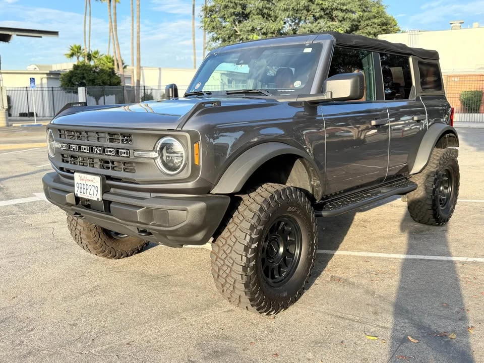 2022 Ford Bronco 6th Gen - Image 9 of 18