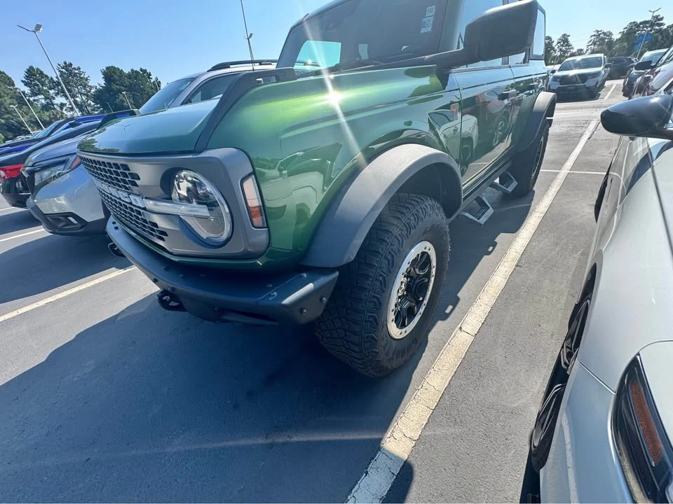 2022 Ford Bronco 6th Gen - Image 2 of 15