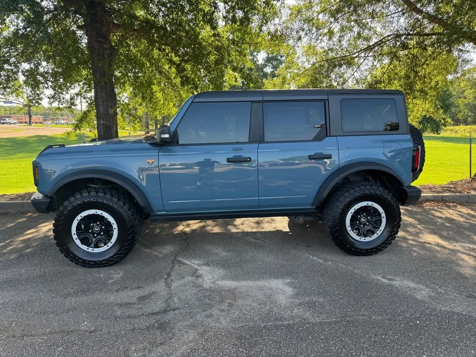 2022 Ford Bronco 6th Gen - Image 2 of 5