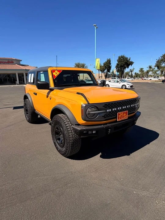 2022 Ford Bronco 6th Gen - Image 2 of 8