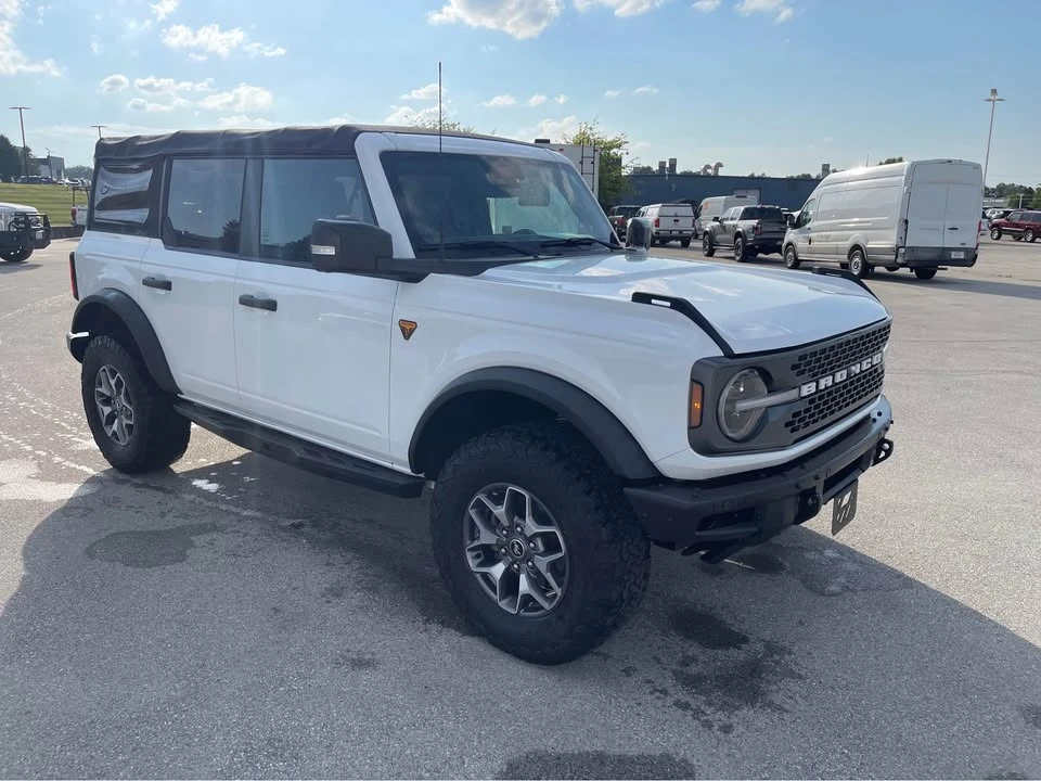 2022 Ford Bronco 6th Gen - Image 2 of 6