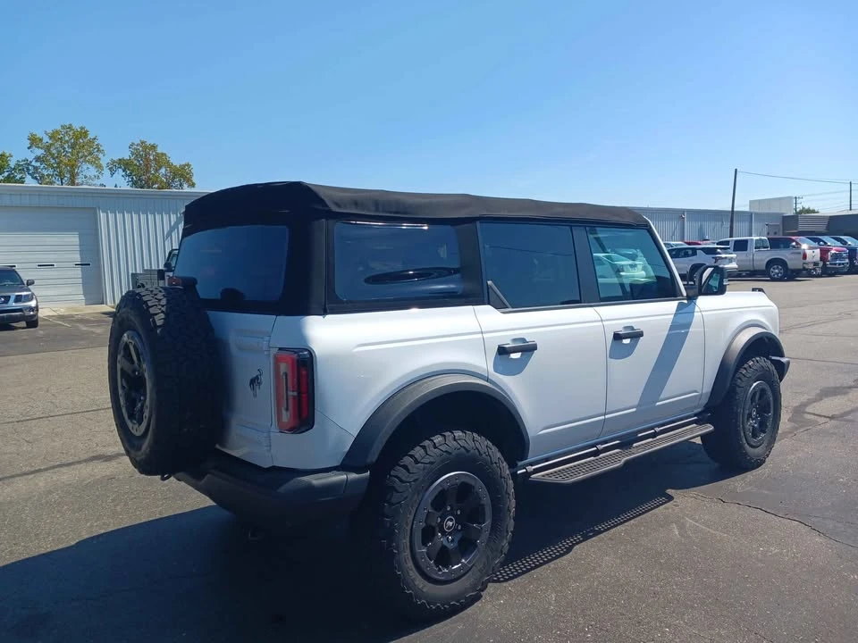 2022 Ford Bronco 6th Gen - Image 4 of 11