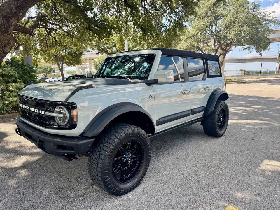 2022 Ford Bronco 6th Gen - Image 4 of 17