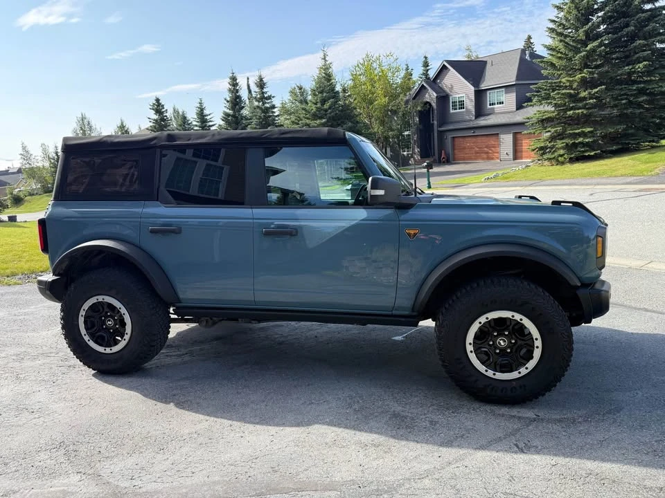 2022 Ford Bronco 6th Gen - Image 5 of 20