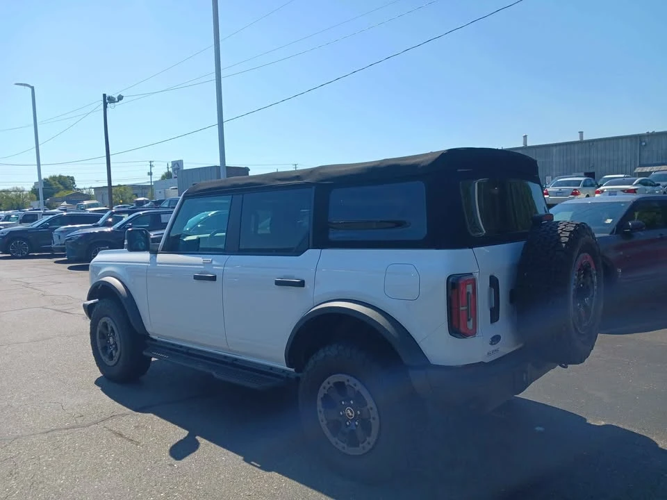 2022 Ford Bronco 6th Gen - Image 6 of 11