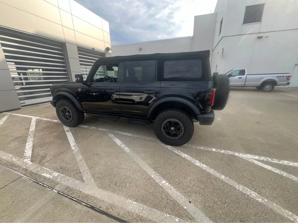 2022 Ford Bronco 6th Gen - Image 8 of 9