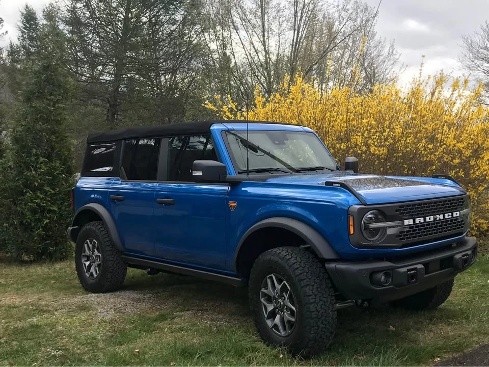 2022 Ford Bronco 6th Gen - Image 2 of 15