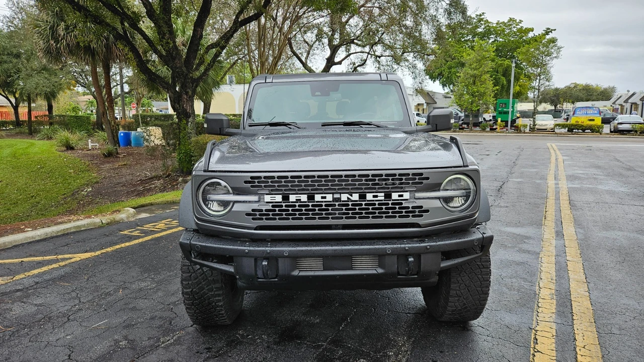 2022 Ford Bronco 6th Gen - Image 9 of 21