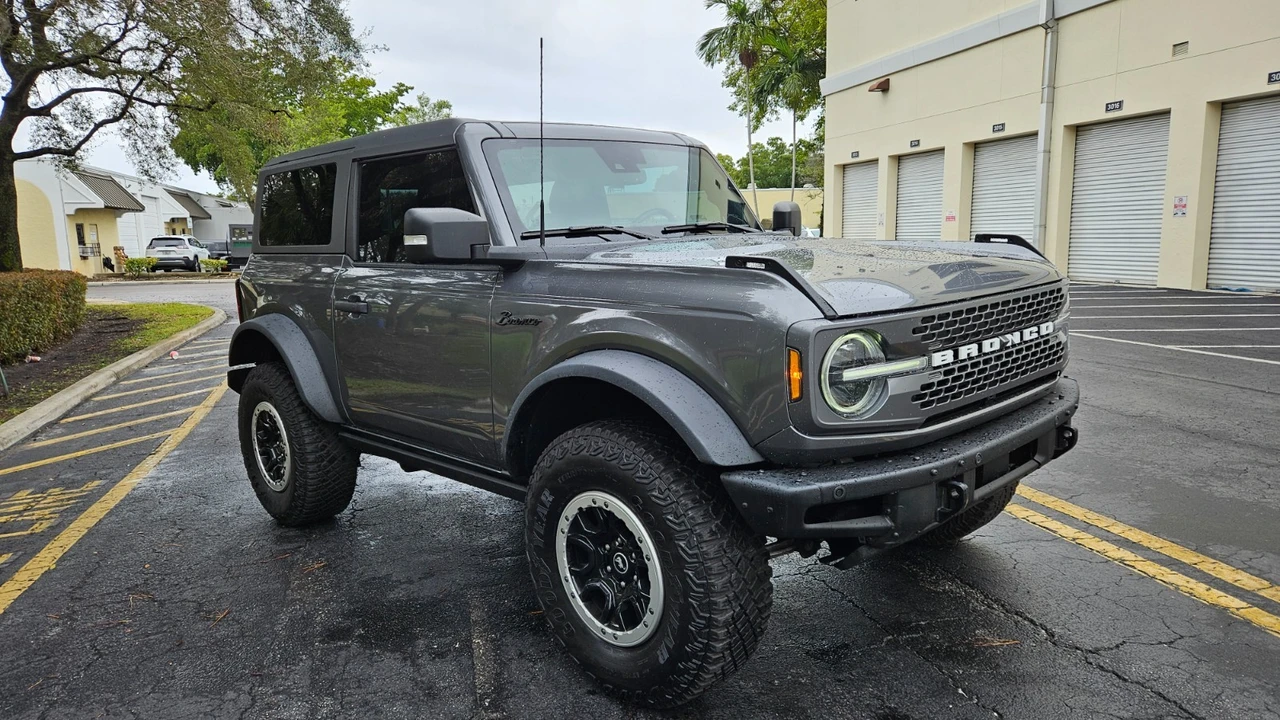 2022 Ford Bronco 6th Gen - Image 8 of 21