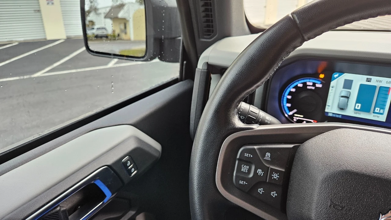 2022 Ford Bronco 6th Gen - Image 20 of 21