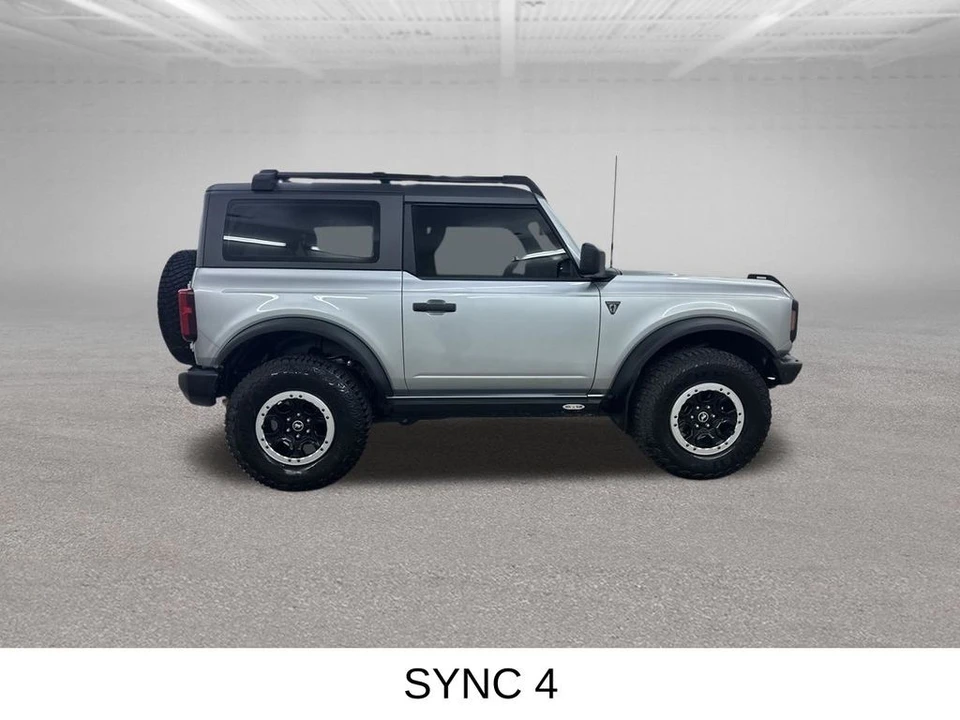 2022 Ford Bronco 6th Gen - Image 16 of 31