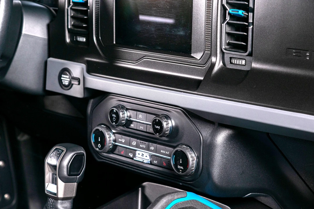 2022 Ford Bronco 6th Gen - Image 30 of 31