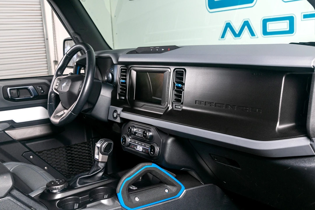 2022 Ford Bronco 6th Gen - Image 12 of 21