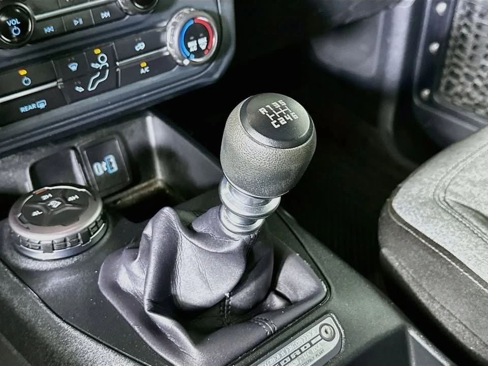2022 Ford Bronco 6th Gen - Image 19 of 20