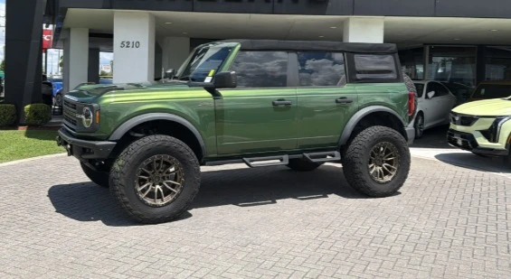 2022 Ford Bronco 6th Gen - Image 6 of 12