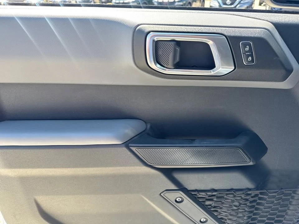 2022 Ford Bronco 6th Gen - Image 13 of 15