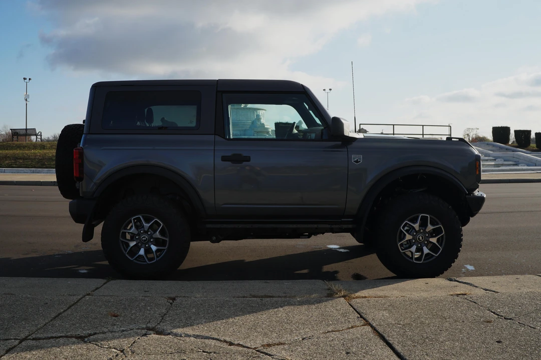 2022 Ford Bronco 6th Gen - Image 9 of 31