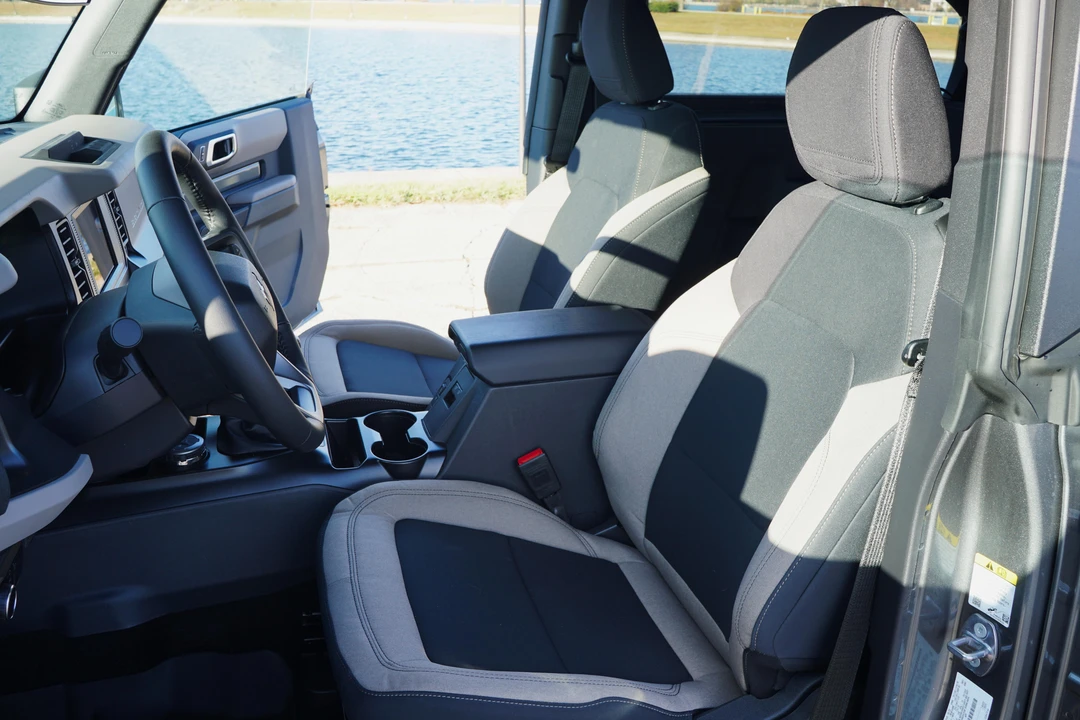 2022 Ford Bronco 6th Gen - Image 29 of 31