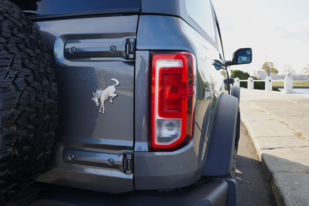 2022 Ford Bronco 6th Gen - Image 17 of 31