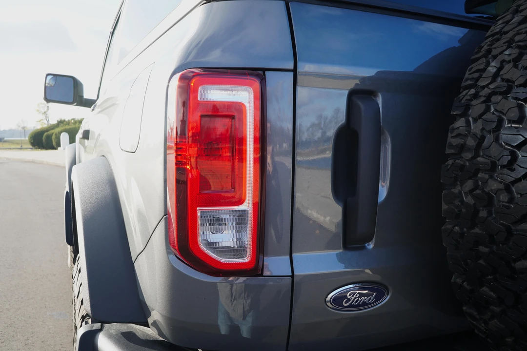 2022 Ford Bronco 6th Gen - Image 15 of 31