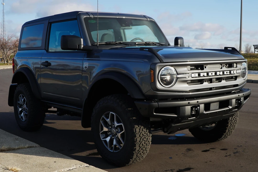 2022 Ford Bronco 6th Gen - Image 3 of 31