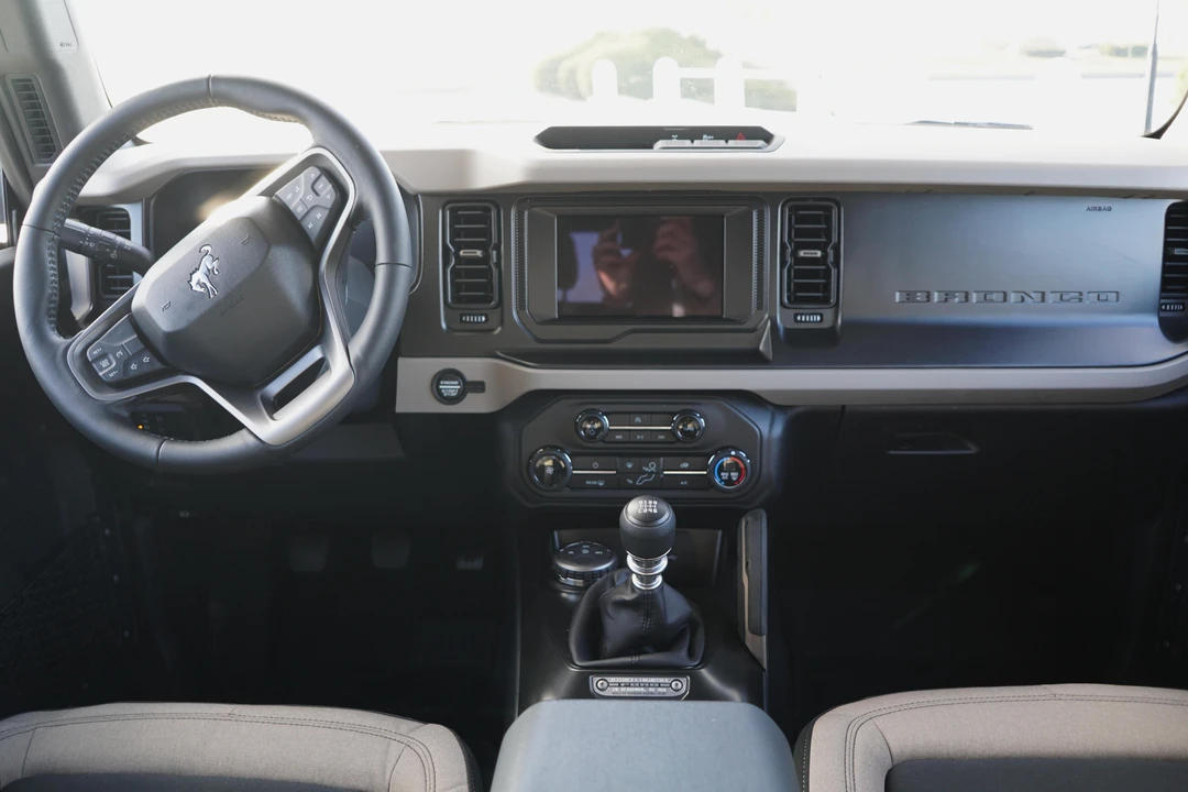2022 Ford Bronco 6th Gen - Image 25 of 31