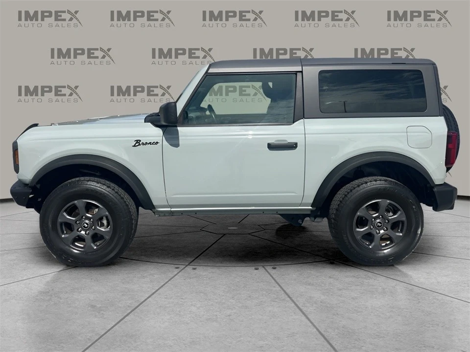 2022 Ford Bronco 6th Gen - Image 2 of 12