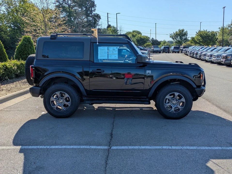 2022 Ford Bronco 6th Gen - Image 3 of 31
