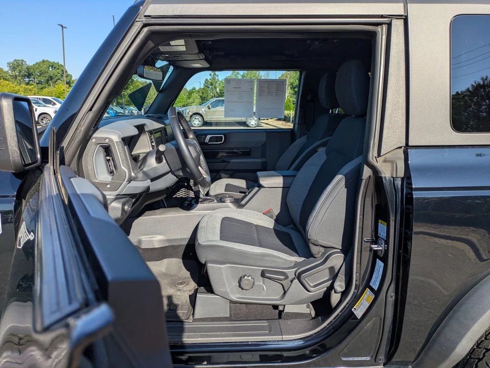 2022 Ford Bronco 6th Gen - Image 13 of 31
