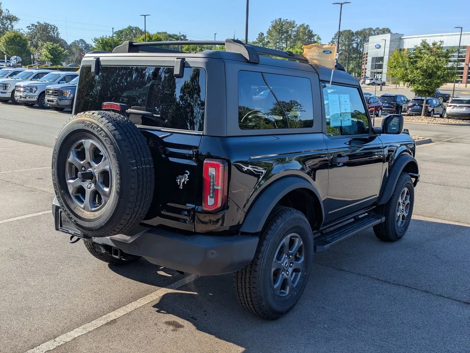2022 Ford Bronco 6th Gen - Image 4 of 31