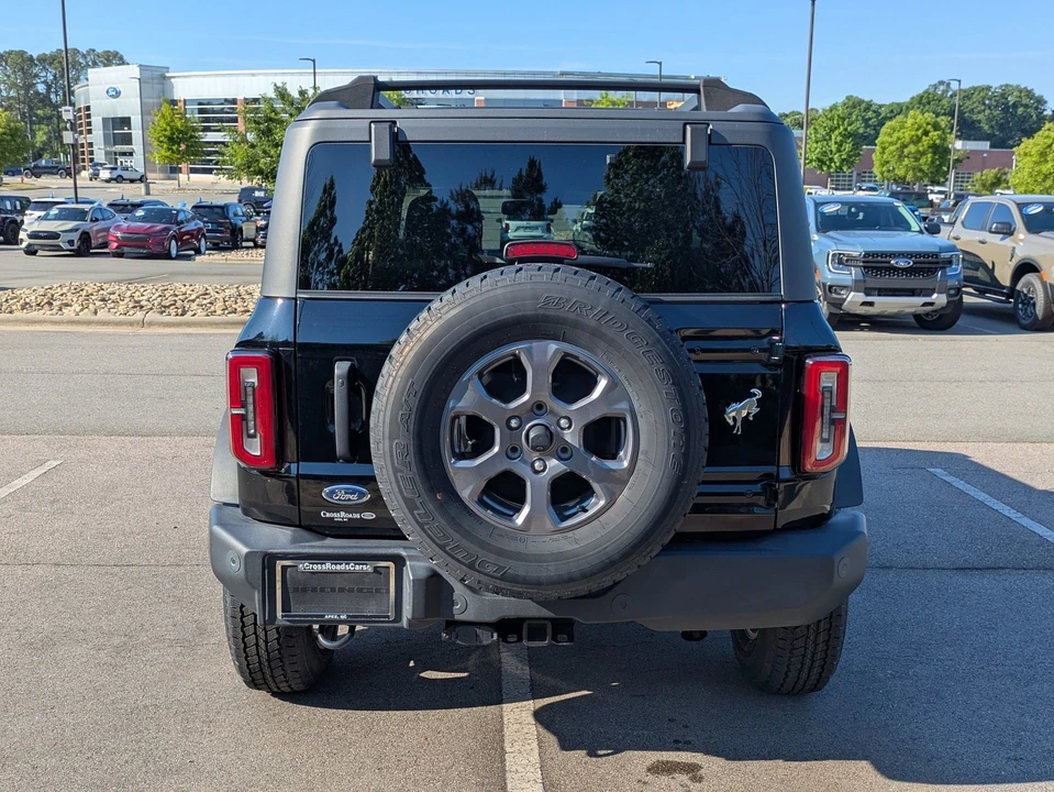 2022 Ford Bronco 6th Gen - Image 5 of 31