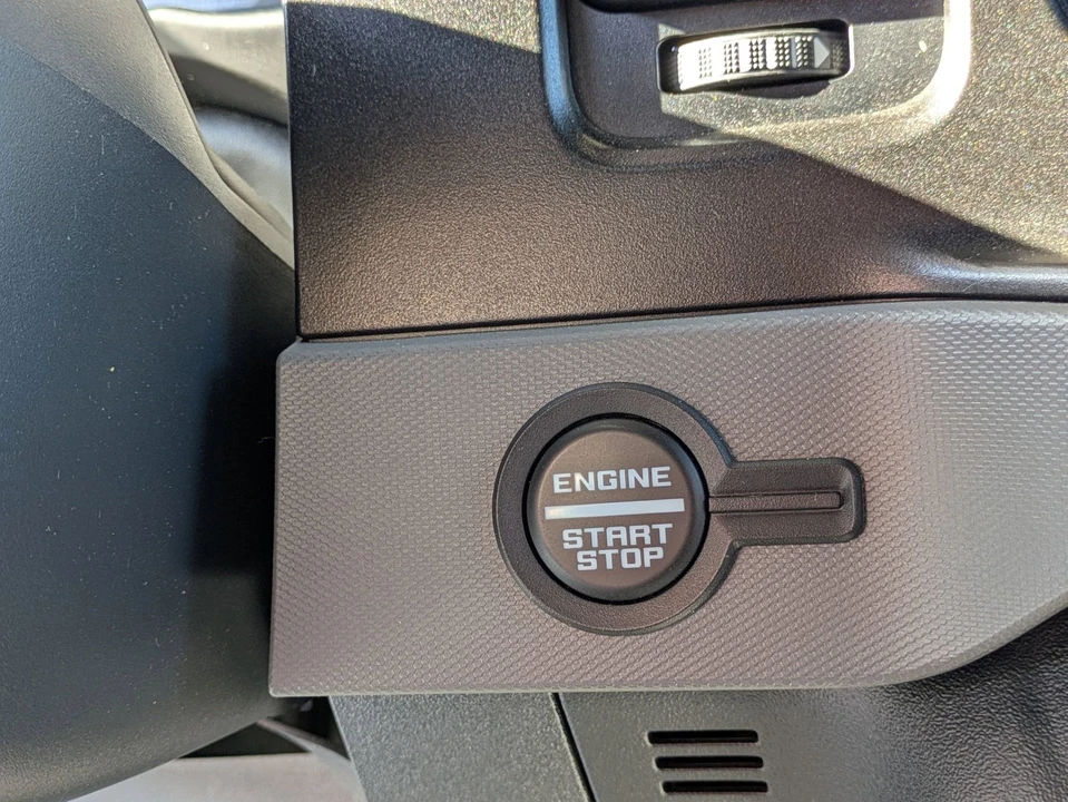 2022 Ford Bronco 6th Gen - Image 26 of 31