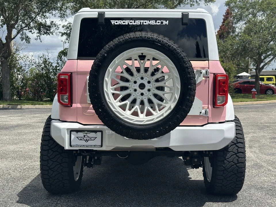 2022 Ford Bronco 6th Gen - Image 6 of 21