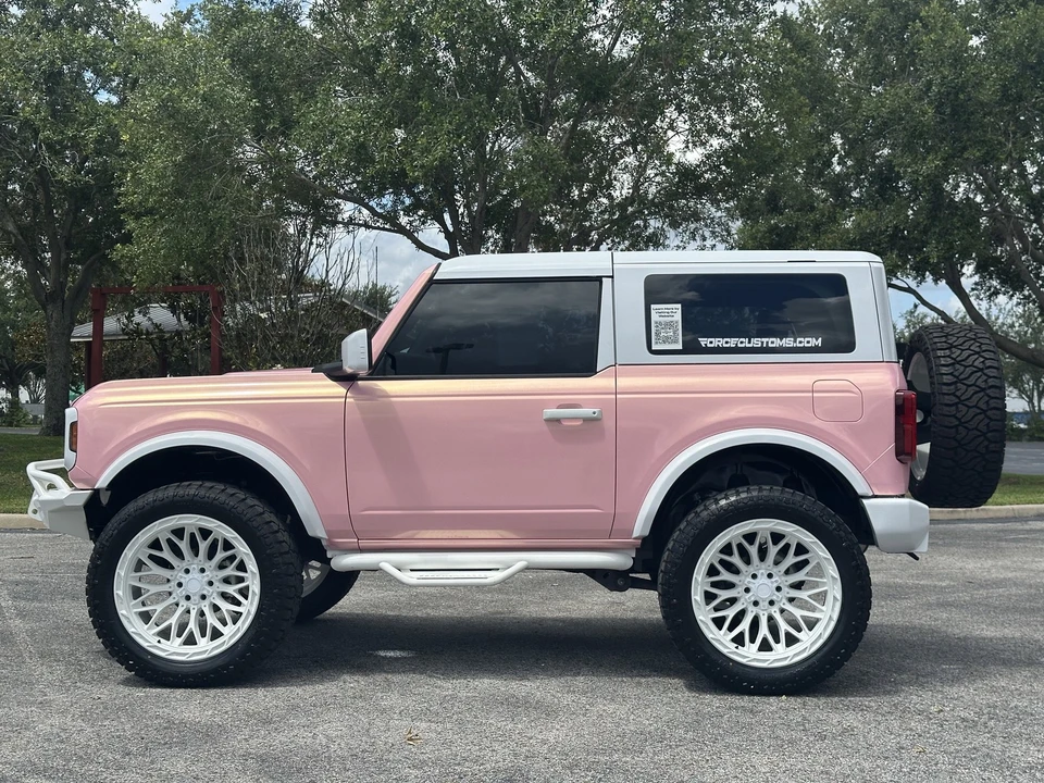 2022 Ford Bronco 6th Gen - Image 4 of 21