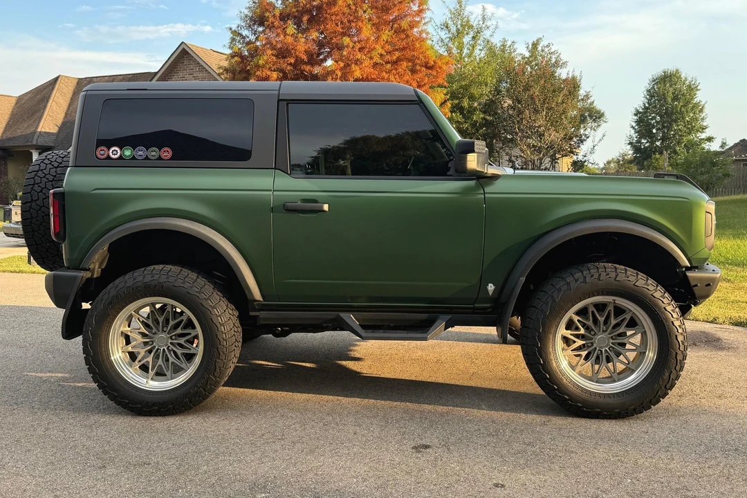 2022 Ford Bronco 6th Gen - Image 3 of 31