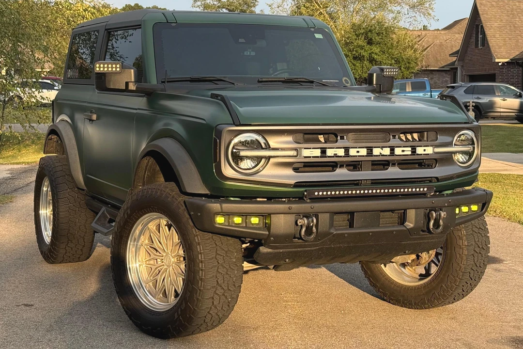 2022 Ford Bronco 6th Gen - Image 2 of 31