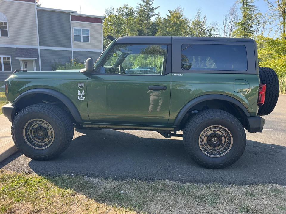 2022 Ford Bronco 6th Gen - Image 15 of 31