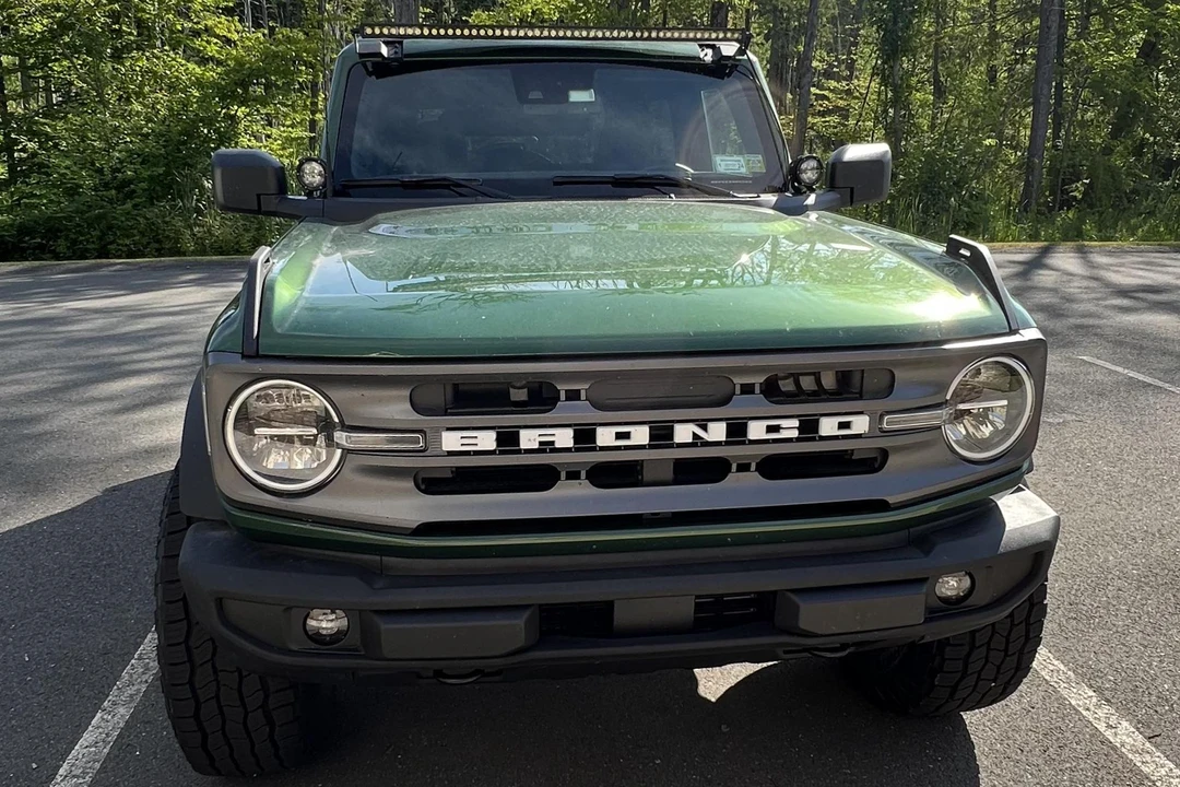 2022 Ford Bronco 6th Gen - Image 2 of 31