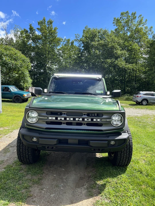 2022 Ford Bronco 6th Gen - Image 8 of 31