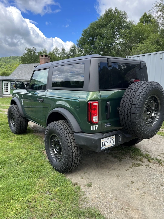 2022 Ford Bronco 6th Gen - Image 17 of 31