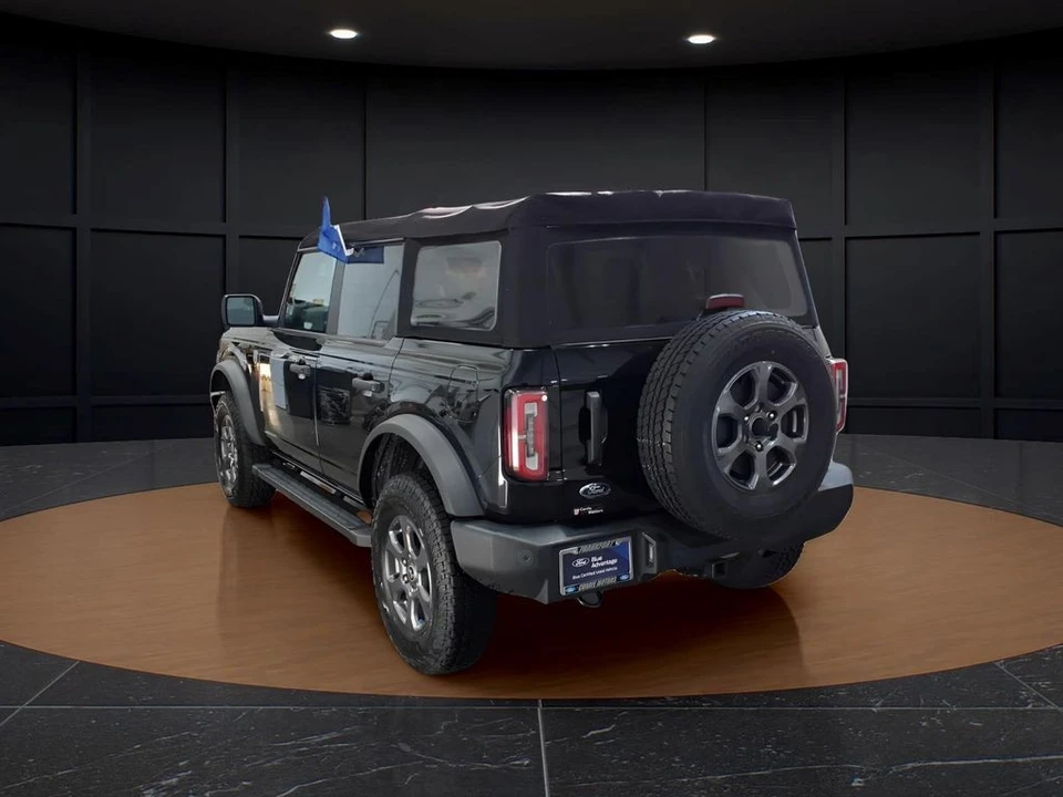 2022 Ford Bronco 6th Gen - Image 4 of 25