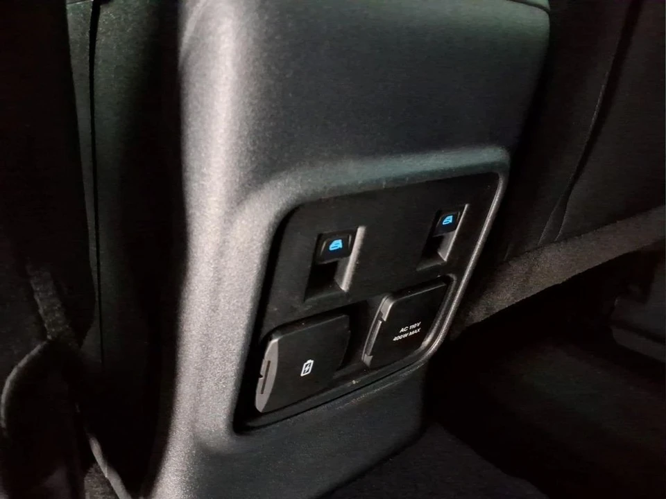 2022 Ford Bronco 6th Gen - Image 24 of 25