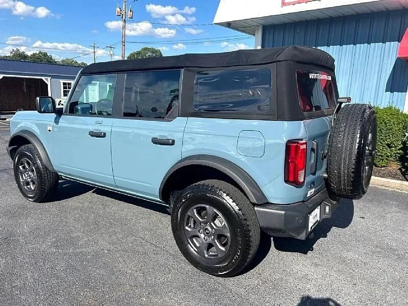 2022 Ford Bronco 6th Gen - Image 5 of 12