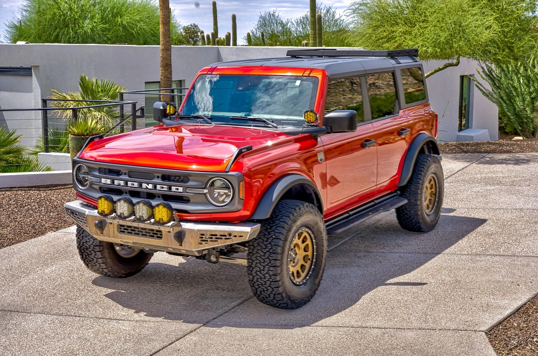 2022 Ford Bronco 6th Gen - Image 9 of 31