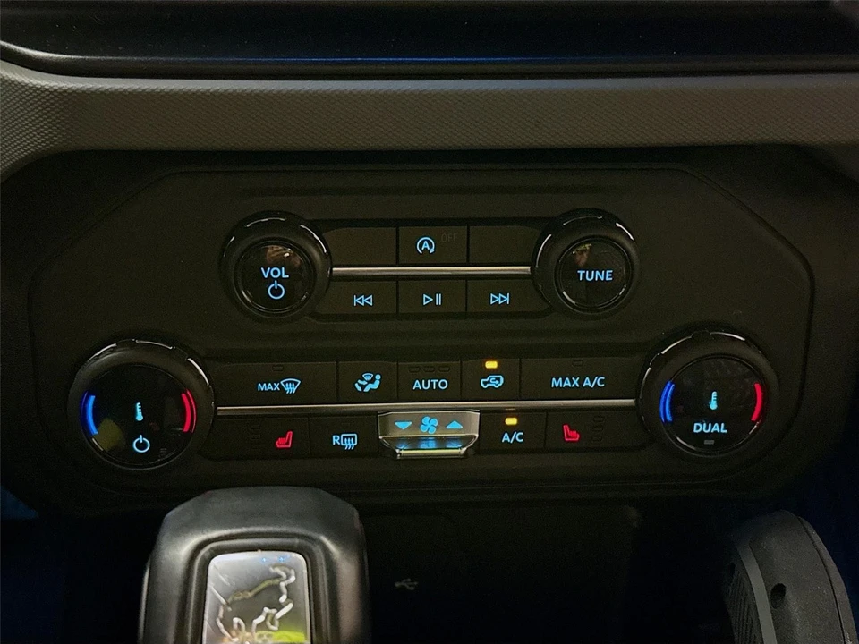 2022 Ford Bronco 6th Gen - Image 15 of 21