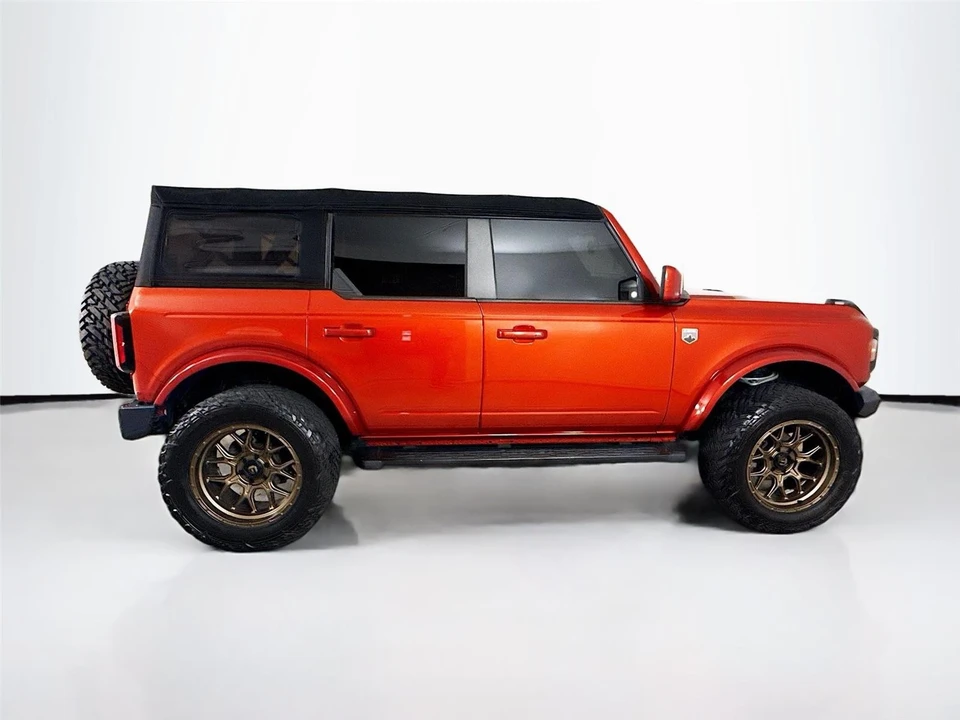 2022 Ford Bronco 6th Gen - Image 8 of 21