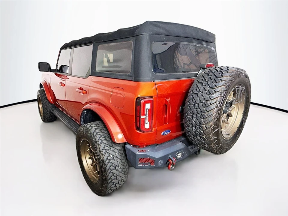 2022 Ford Bronco 6th Gen - Image 5 of 14