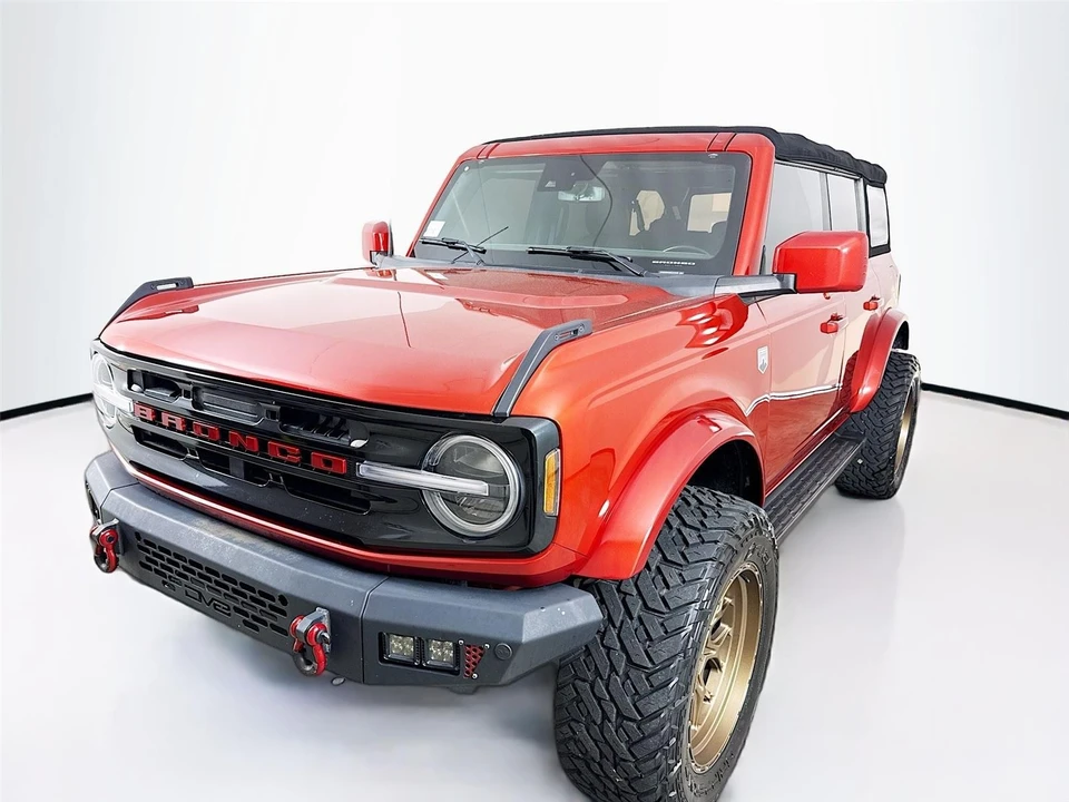 2022 Ford Bronco 6th Gen - Image 3 of 21