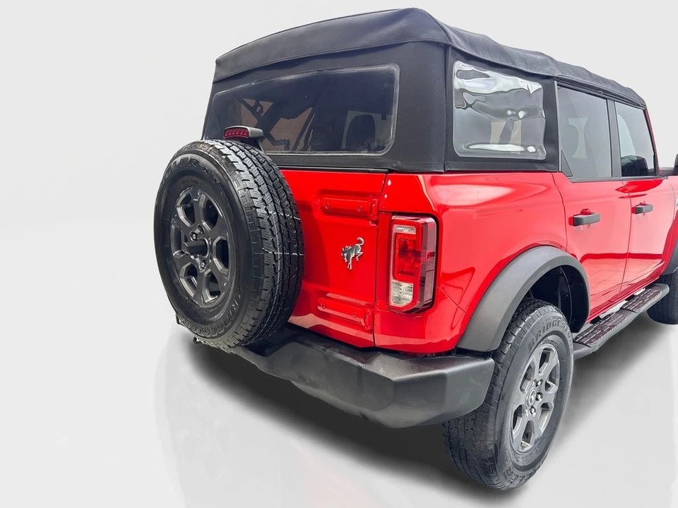 2022 Ford Bronco 6th Gen - Image 18 of 31