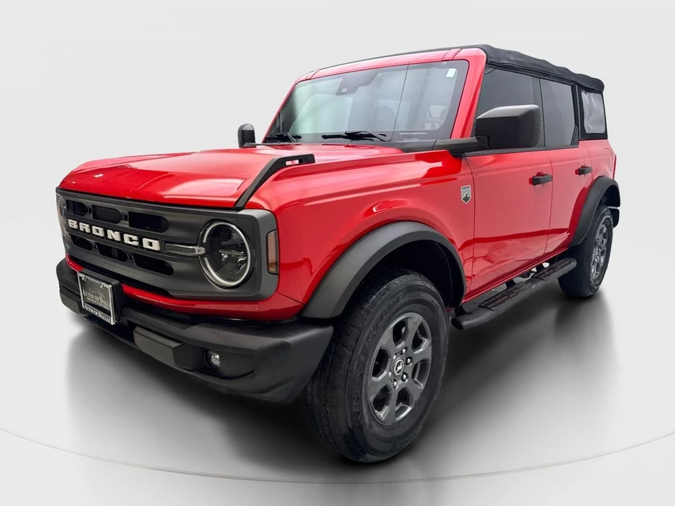 2022 Ford Bronco 6th Gen - Image 2 of 31